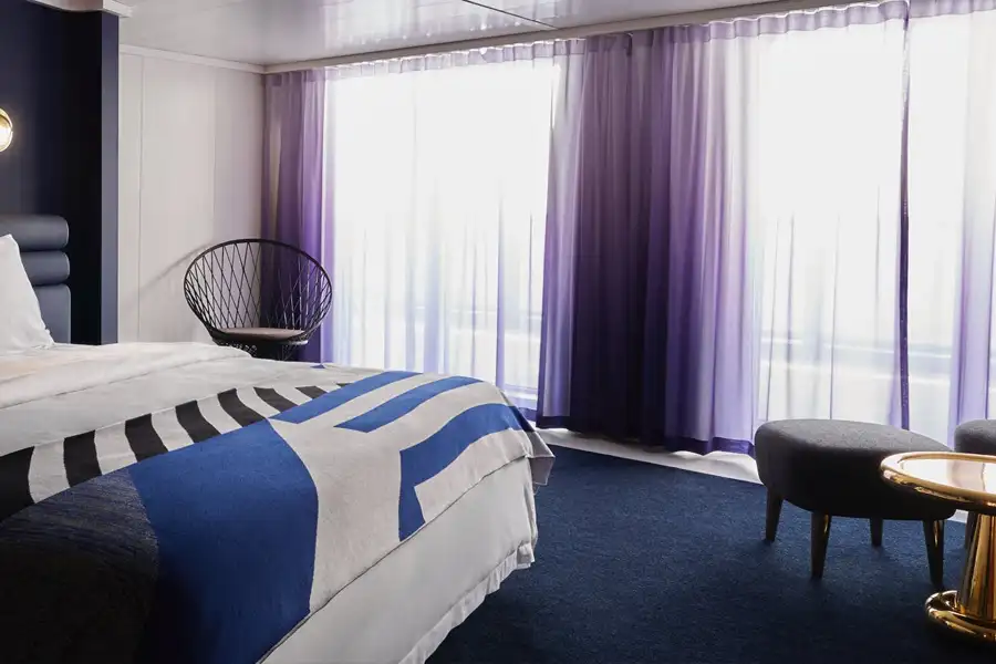 SP Posh Suite