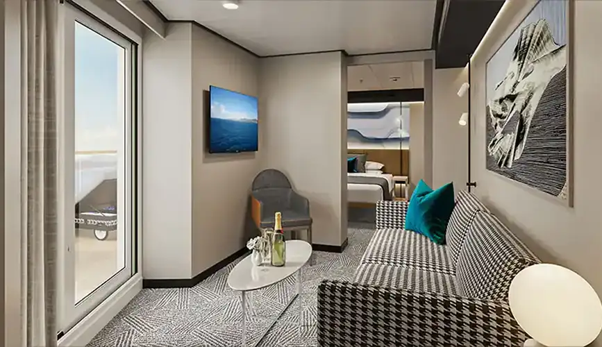 norwegian-cruise-line-norwegian-aqua-suite.webp