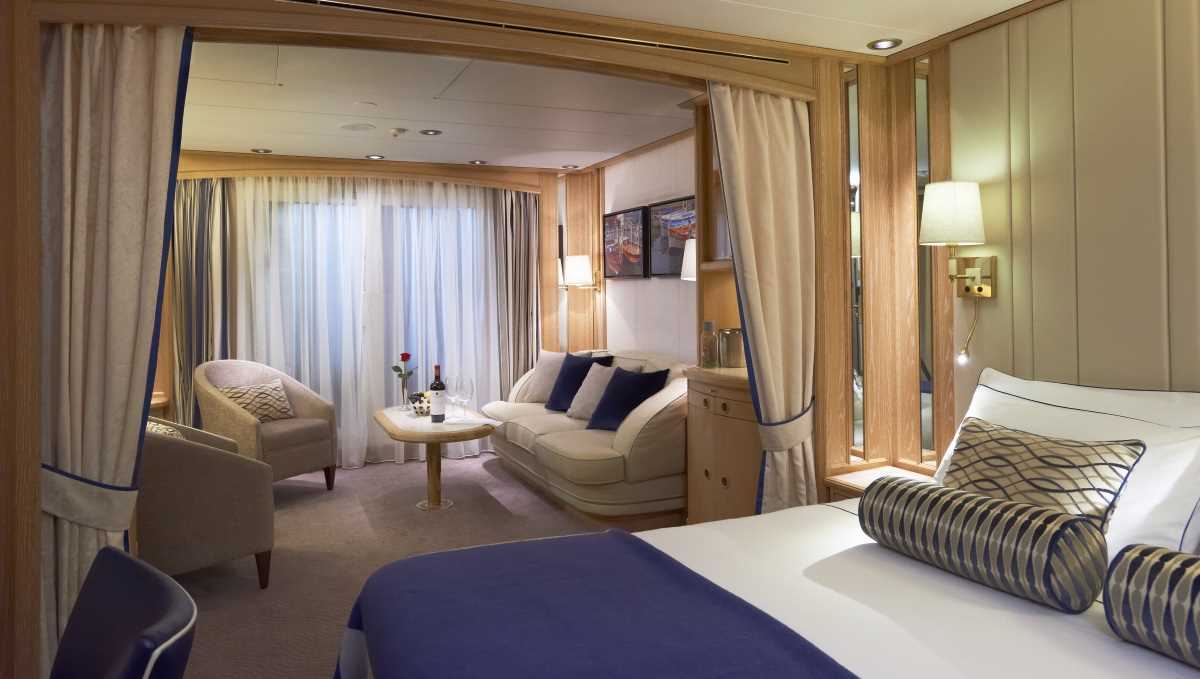 Suite con Balcón windstar-cruises-star-legend-bs